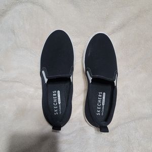 Skechers "Poppy" Slip On Sneakers